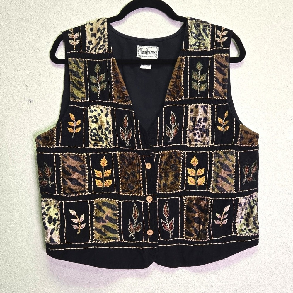 TanTrums Vintage Patchwork Embroidered Vest L Art Teacher Black Animal Print - Picture 1 of 10